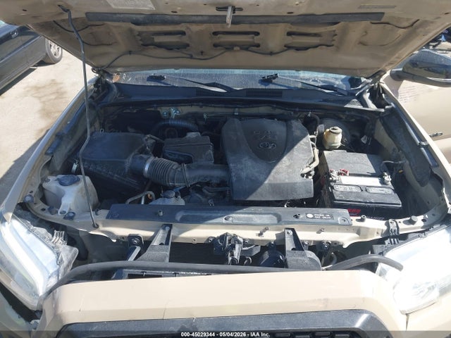 Toyota Tacoma Dbl Cab/sr/trdspt/or/pro 2017 3TMCZ5AN7HM104424 Image 10