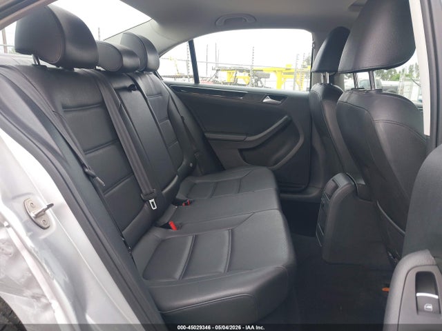 Продажа на аукционе авто 2016 Volkswagen Jetta 1.8t Sel, vin: 3VWL17AJ5GM298446, номер лота: 45029346
