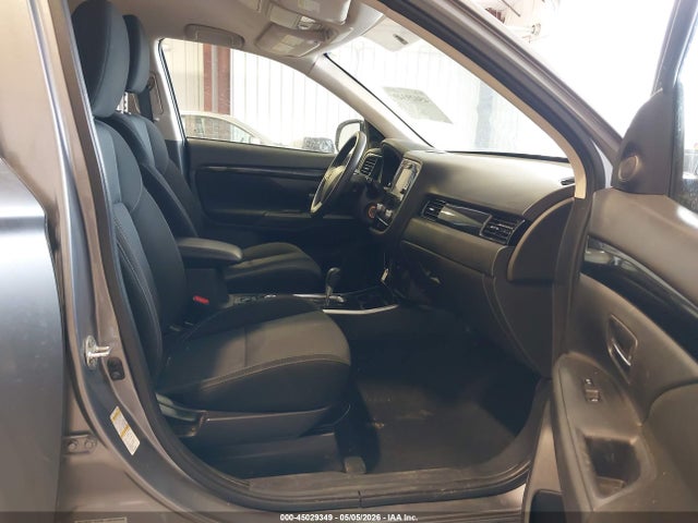 45029349 :رقم المزاد ، JA4AZ3A39LZ026479 vin ، 2020 Mitsubishi Outlander Es 2.4 S-awc مزاد بيع