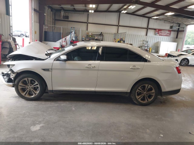 45029383 :رقم المزاد ، 1FAHP2E82DG150185 vin ، 2013 Ford Taurus Sel مزاد بيع