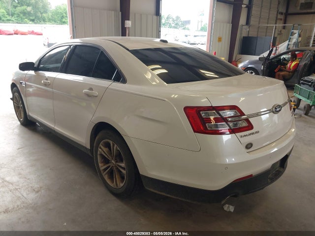45029383 :رقم المزاد ، 1FAHP2E82DG150185 vin ، 2013 Ford Taurus Sel مزاد بيع