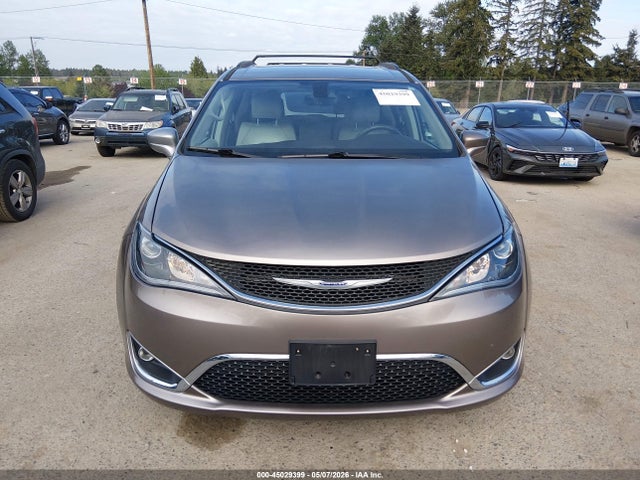 2017 Chrysler Pacifica Touring-l მანქანა იყიდება აუქციონზე, vin: 2C4RC1BG4HR571863, აუქციონის ნომერი: 45029399