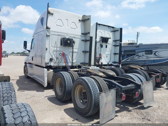 Продажа на аукционе авто 2020 Freightliner New Cascadia 126, vin: 1FUJHHDR7LLLV9586, номер лота: 45029413