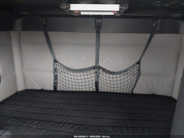 Продажа на аукционе авто 2020 Freightliner New Cascadia 126, vin: 1FUJHHDR7LLLV9586, номер лота: 45029413