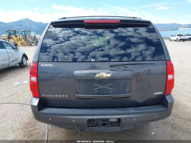 Продажа на аукционе авто 2010 Chevrolet Suburban 1500 Lt1, vin: 1GNUKJE36AR231316, номер лота: 45029415