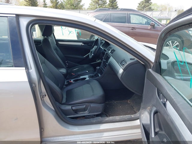 2013 Volkswagen Passat 2.5l Se მანქანა იყიდება აუქციონზე, vin: 1VWBP7A34DC041416, აუქციონის ნომერი: 45029429