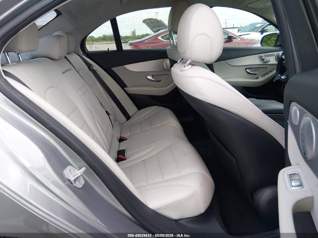 Продаж на аукціоні авто 2015 Mercedes-benz C 300 4matic, vin: 55SWF4KB1FU032771, номер лоту: 45029432