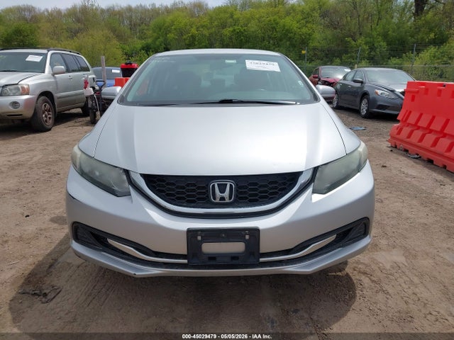 45029479 :رقم المزاد ، 19XFB2F75FE232792 vin ، 2015 Honda Civic Se مزاد بيع