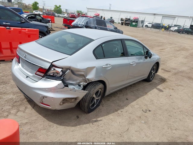 45029479 :رقم المزاد ، 19XFB2F75FE232792 vin ، 2015 Honda Civic Se مزاد بيع