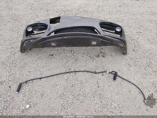 45029481 :رقم المزاد ، WP0AB2A82FK184000 vin ، 2015 Porsche Cayman S مزاد بيع