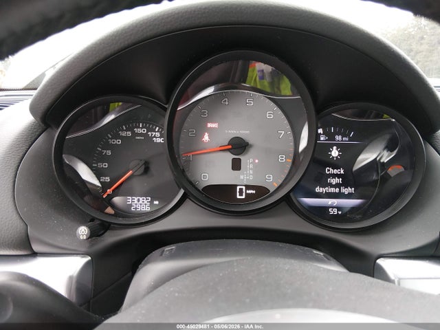 45029481 :رقم المزاد ، WP0AB2A82FK184000 vin ، 2015 Porsche Cayman S مزاد بيع
