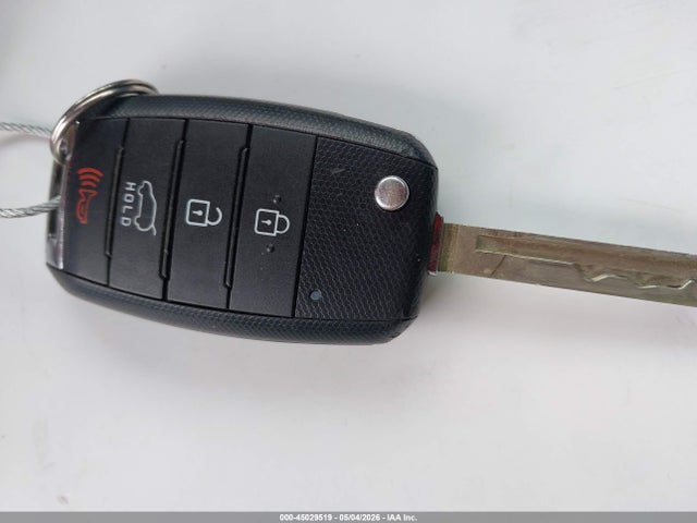 5XYPGDA52JG376187 KIA Sorento 3.3l Lx