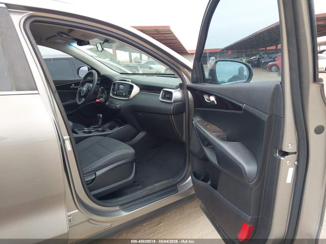 5XYPGDA52JG376187 KIA Sorento 3.3l Lx