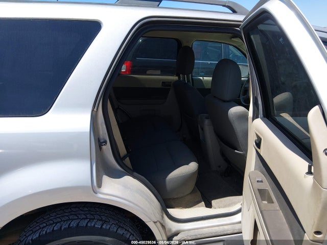 45029536 :رقم المزاد ، 1FMCU03G59KC02615 vin ، 2009 Ford Escape Xlt مزاد بيع