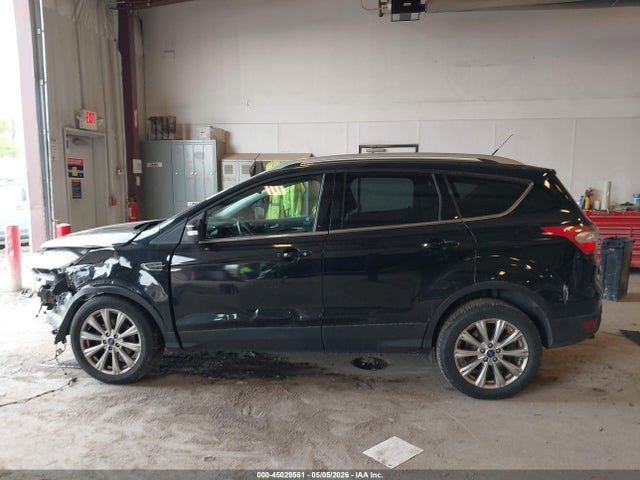 Продажа на аукционе авто 2017 Ford Escape Titanium, vin: 1FMCU0JD4HUC64079, номер лота: 45029561