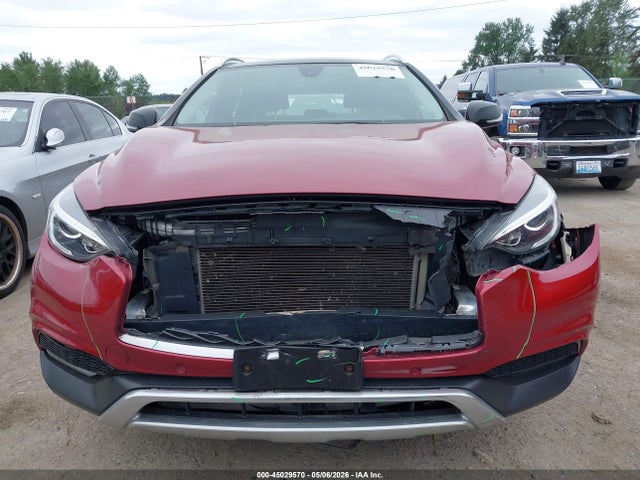 SJKCH5CR8HA020352 Infiniti Qx30 Luxury/premium