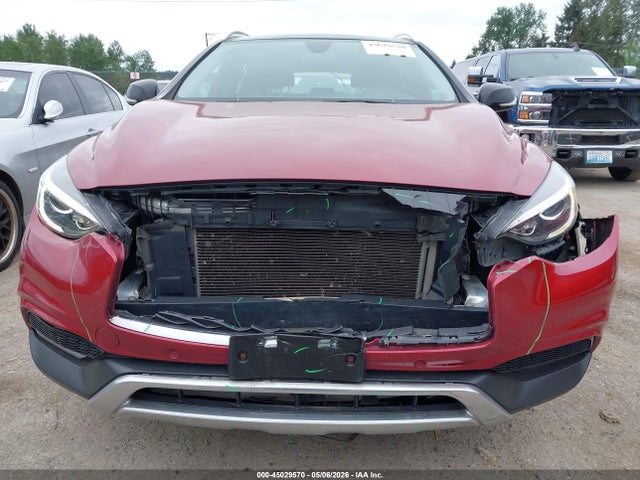 SJKCH5CR8HA020352 Infiniti Qx30 Luxury/premium