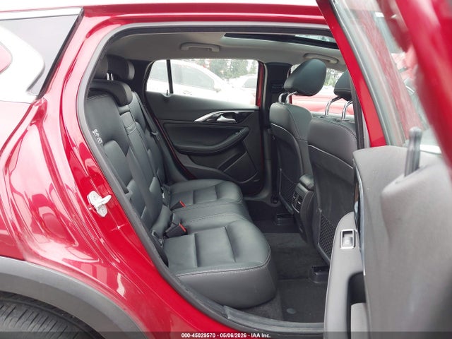SJKCH5CR8HA020352 Infiniti Qx30 Luxury/premium