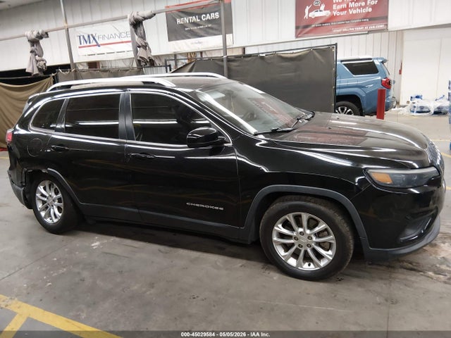 1C4PJLCB0KD145285 Jeep Cherokee Latitude Fwd