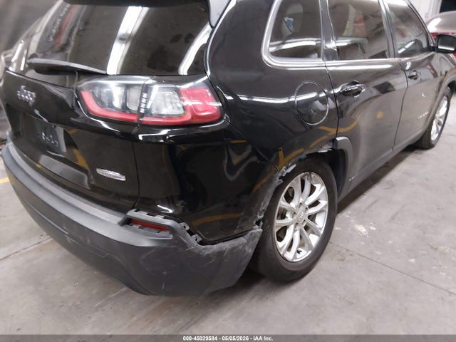 1C4PJLCB0KD145285 Jeep Cherokee Latitude Fwd