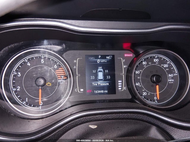 1C4PJLCB0KD145285 Jeep Cherokee Latitude Fwd