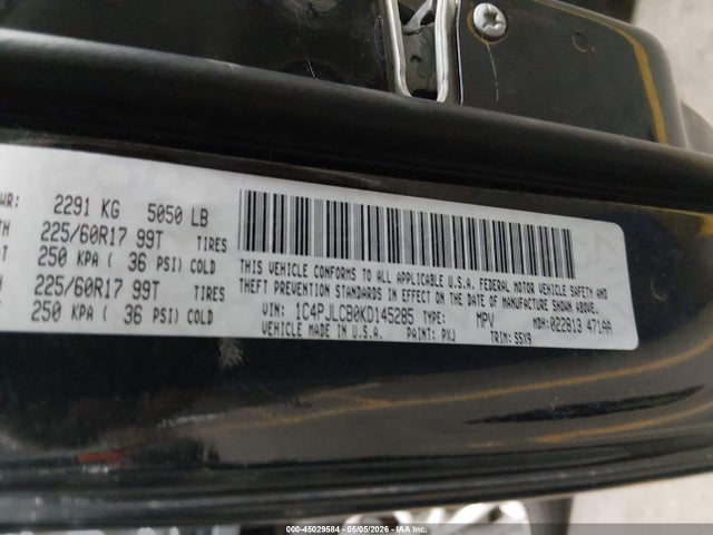 1C4PJLCB0KD145285 Jeep Cherokee Latitude Fwd
