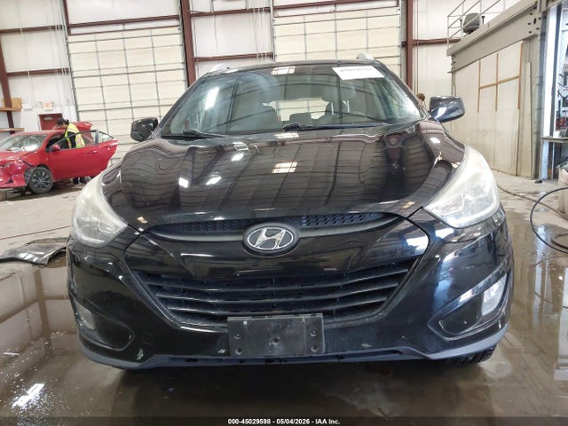 KM8JUCAG5FU108634 Hyundai TUCSON SE