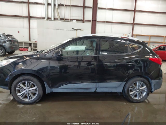 KM8JUCAG5FU108634 Hyundai TUCSON SE