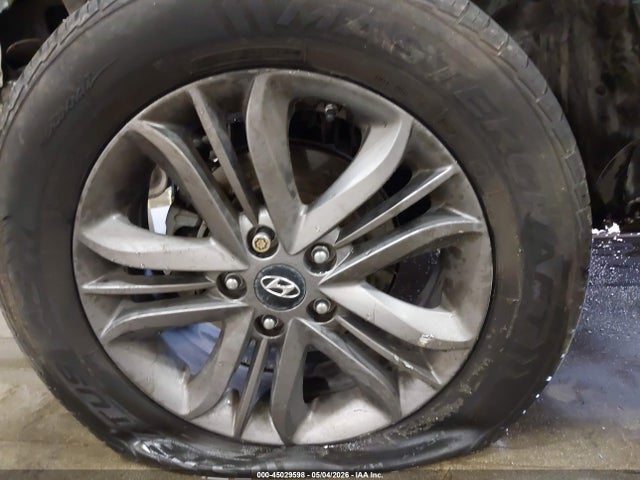 KM8JUCAG5FU108634 Hyundai TUCSON SE