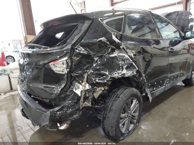 KM8JUCAG5FU108634 Hyundai TUCSON SE