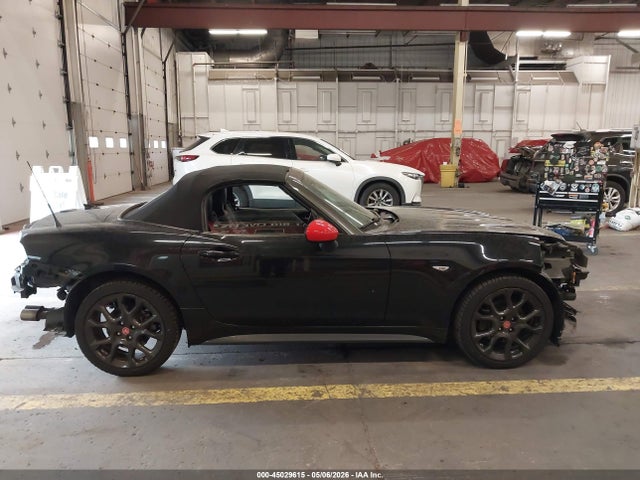 JC1NFAEKXL0144127 Fiat 124 Spider Abarth
