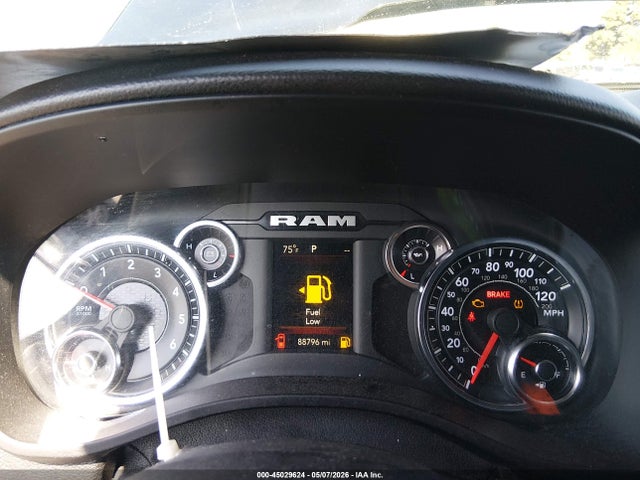 45029624 :رقم المزاد ، 1C6RREFT7KN894197 vin ، 2019 Ram 1500 Big Horn/lone Star  4x2 5'7 Box مزاد بيع