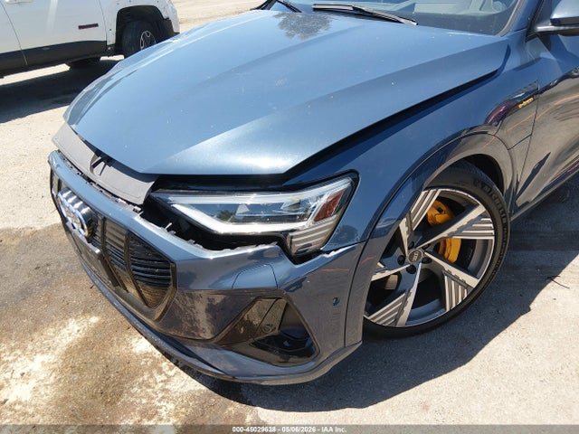 45029638 :رقم المزاد ، WA13ABGE5NB009189 vin ، 2022 Audi E-tron Sportback Prestige S Line Quattro مزاد بيع