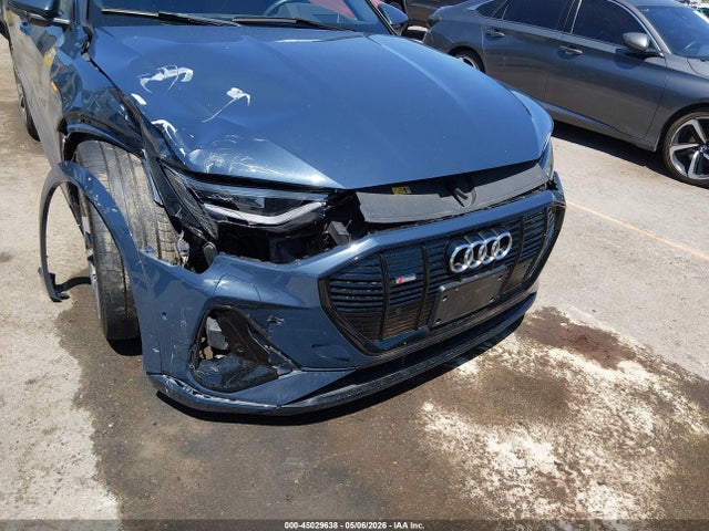 45029638 :رقم المزاد ، WA13ABGE5NB009189 vin ، 2022 Audi E-tron Sportback Prestige S Line Quattro مزاد بيع
