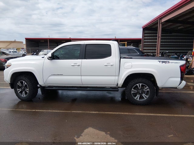 3TMAZ5CN9JM070156 Toyota Tacoma Sr5 V6