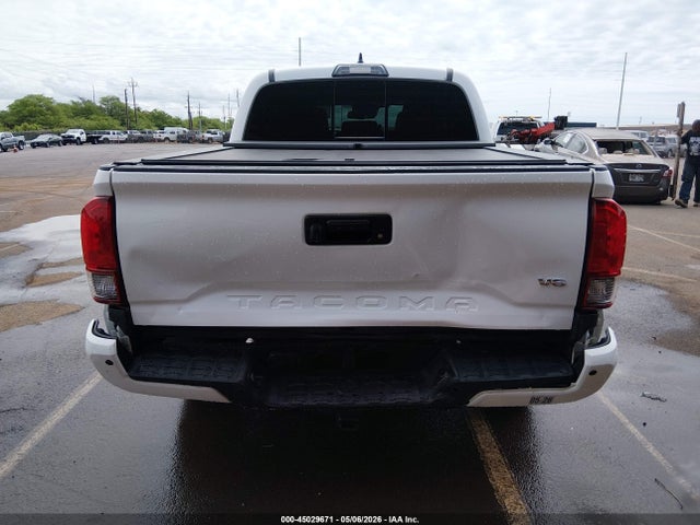 3TMAZ5CN9JM070156 Toyota Tacoma Sr5 V6