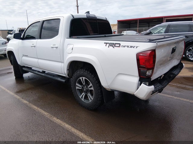 3TMAZ5CN9JM070156 Toyota Tacoma Sr5 V6