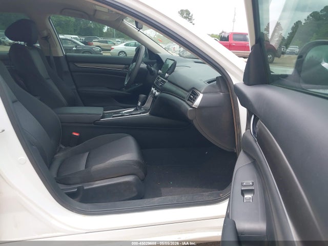 45029688 :رقم المزاد ، 1HGCV1F10KA146496 vin ، 2019 Honda Accord Lx مزاد بيع