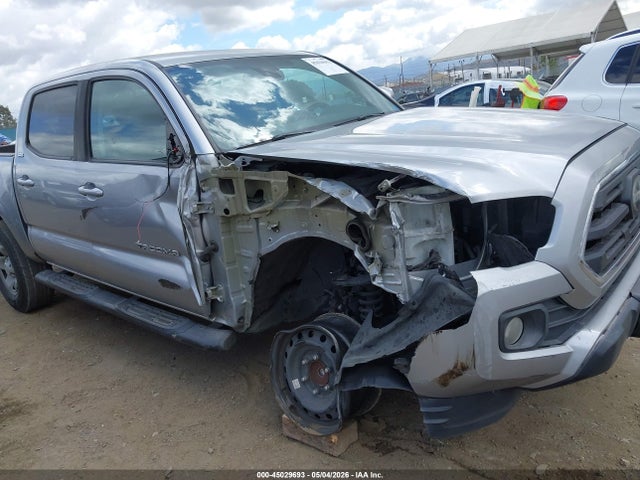 5TFAX5GN3KX155750 Toyota Tacoma Sr5