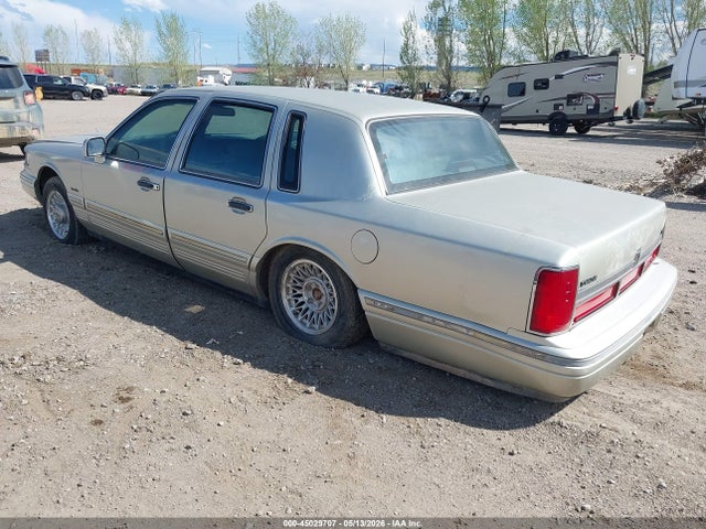 Продаж на аукціоні авто 1997 Lincoln Town Car Executive, vin: 1LNLM81WXVY733860, номер лоту: 45029707