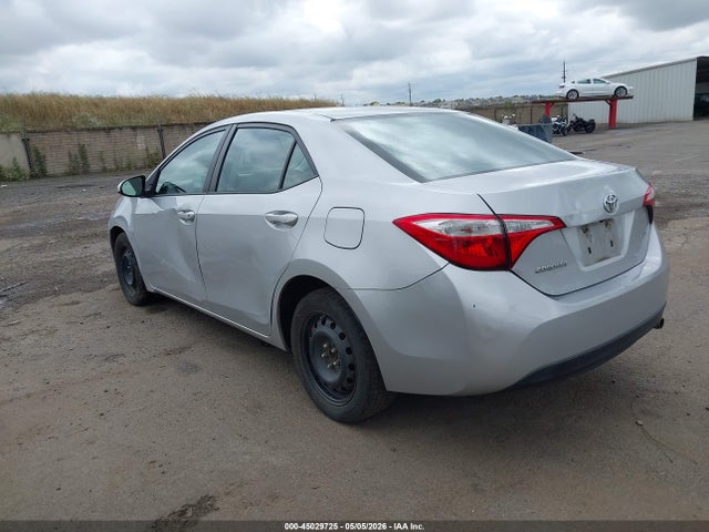Toyota COROLLA LE 2015 5YFBURHE3FP232446 Image 3
