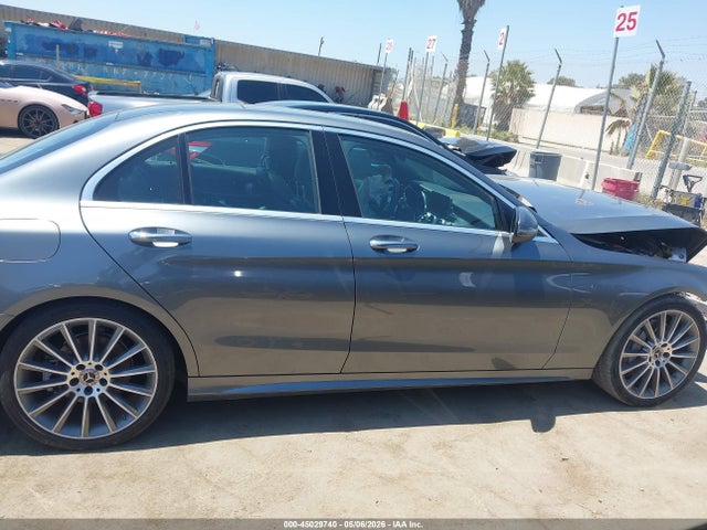 45029740 :رقم المزاد ، 55SWF8DB8KU298254 vin ، 2019 Mercedes-benz C 300 مزاد بيع