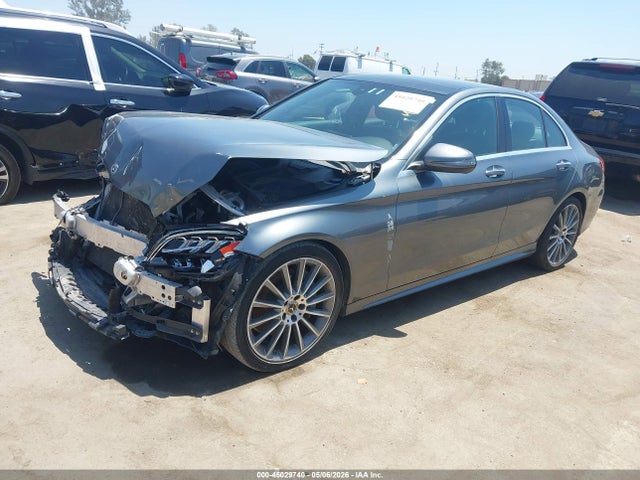45029740 :رقم المزاد ، 55SWF8DB8KU298254 vin ، 2019 Mercedes-benz C 300 مزاد بيع