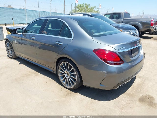 45029740 :رقم المزاد ، 55SWF8DB8KU298254 vin ، 2019 Mercedes-benz C 300 مزاد بيع