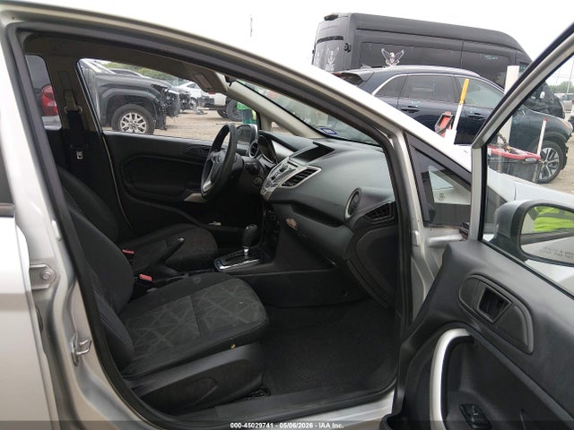 45029741 :رقم المزاد ، 3FADP4BJ6BM189544 vin ، 2011 Ford Fiesta Se مزاد بيع