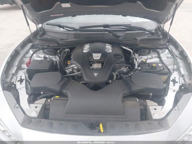 45029749 :رقم المزاد ، ZAM57XSA6J1300522 vin ، 2018 Maserati Ghibli مزاد بيع