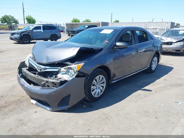 4T4BF1FK0ER411972 Toyota CAMRY LE