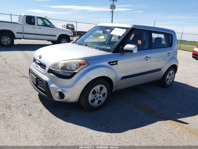 45029772 :رقم المزاد ، KNDJT2A58C7353177 vin ، 2012 Kia Soul مزاد بيع