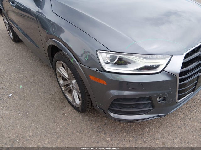 45029777 :رقم المزاد ، WA1JCCFS2HR007829 vin ، 2017 Audi Q3 2.0t Premium مزاد بيع