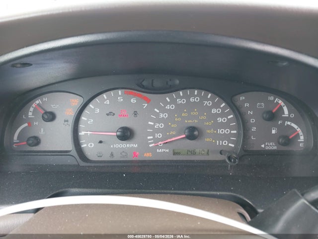 Продажа на аукционе авто 2002 Toyota Sequoia Sr5 V8, vin: 5TDZT34A82S097984, номер лота: 45029780